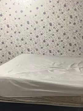 ahross online show from October 6, 2025, 10:34 am