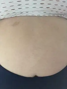 ahross online show from December 1, 2025, 10:42 am