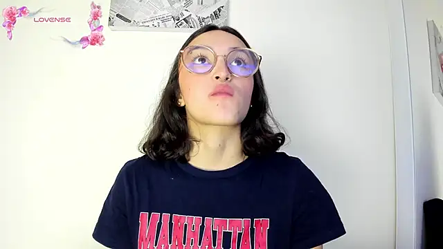 Snapshot of its__angelica_ chatting on January 28, 2025, 7:00 pm its angelica online show from January 28, 2025, 7:00 pm