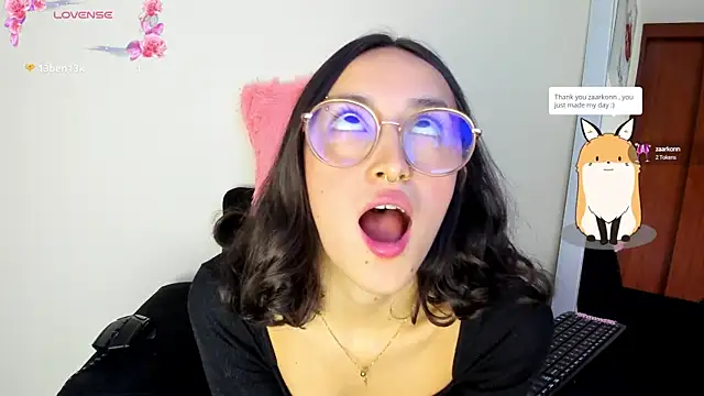 Snapshot of its__angelica_ chatting on February 3, 2025, 9:29 pm its angelica online show from February 3, 2025, 9:29 pm