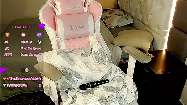 Snapshot of MimiRodriguez chatting on January 16, 2025, 4:49 am MimiRodriguez online show from January 16, 2025, 4:49 am