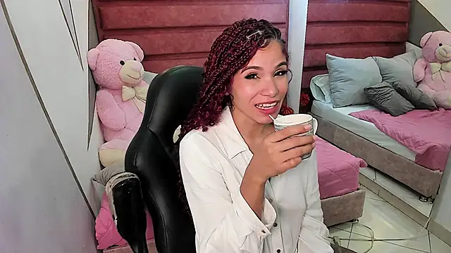 anna  duff online show from January 5, 2025, 10:53 am