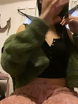 Snapshot of kittyprettybby chatting on July 16, 2026, 9:43 pm kittyprettybby online show from July 16, 2026, 9:43 pm