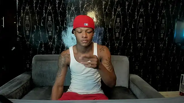 Snapshot of Alid_17 chatting on October 21, 2025, 6:14 am Alid 17 online show from October 21, 2025, 6:14 am