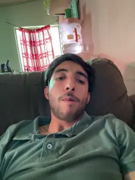 eviltwinyoung online show from May 1, 2026, 11:42 pm