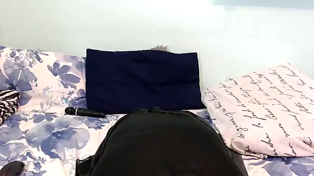 Snapshot of MistressShirleyx chatting on March 4, 2025, 12:18 am MistressShirleyx online show from March 4, 2025, 12:18 am