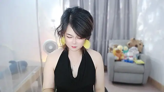 Snapshot of Fan_ting chatting on July 15, 2026, 12:54 pm Fan ting online show from July 15, 2026, 12:54 pm