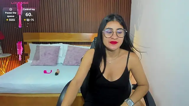 evelin leroy online show from March 17, 2025, 12:04 pm