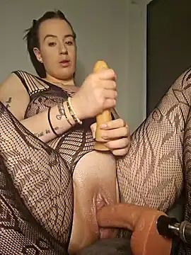 Snapshot of lindsay_33off chatting on February 3, 2025, 9:19 am lindsay 33off online show from February 3, 2025, 9:19 am