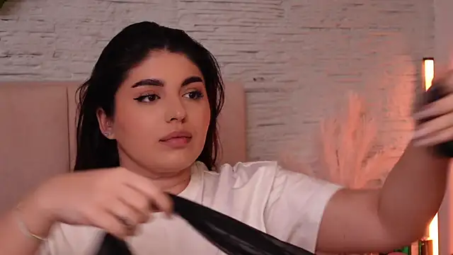 RachelSwaan online show from January 2, 2025, 2:13 pm