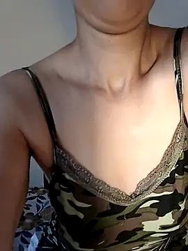 Snapshot of Zomorodaa_ chatting on October 23, 2025, 12:37 pm Zomorodaa online show from October 23, 2025, 12:37 pm