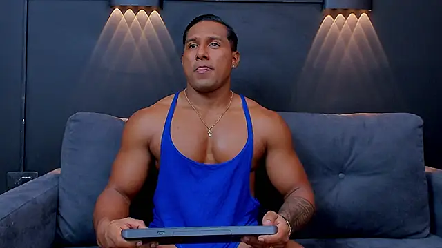 CallumMuscle online show from January 20, 2025, 10:15 pm