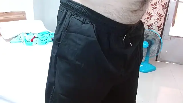 alphajoshkosh online show from October 10, 2025, 4:33 am