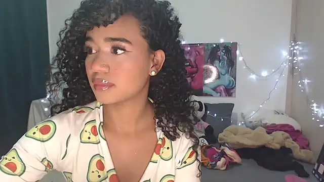 Snapshot of evafoxs chatting on March 4, 2025, 1:01 am evafoxs online show from March 4, 2025, 1:01 am