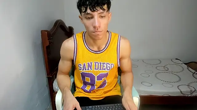 enzo sloran online show from September 22, 2025, 5:26 pm