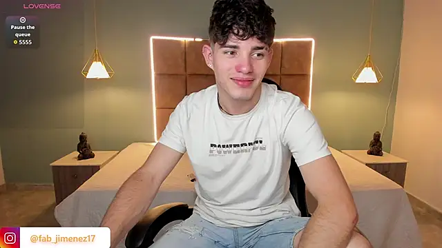 AlejooTwink online show from June 23, 2026, 12:08 am