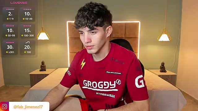 AlejooTwink online show from June 27, 2026, 3:22 am