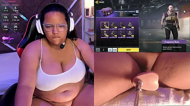 Snapshot of MhiaRey chatting on October 21, 2025, 12:39 pm MhiaRey online show from October 21, 2025, 12:39 pm