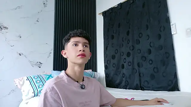 Noah tyler  online show from February 28, 2026, 7:04 pm