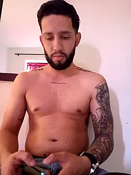 Snapshot of maxXximo777 chatting on January 6, 2025, 9:22 pm maxXximo777 online show from January 6, 2025, 9:22 pm