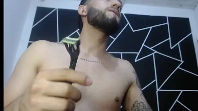 Snapshot of maxXximo777 chatting on January 19, 2025, 11:43 pm maxXximo777 online show from January 19, 2025, 11:43 pm