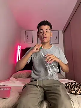 Leo bunny hot online show from January 31, 2025, 12:39 am