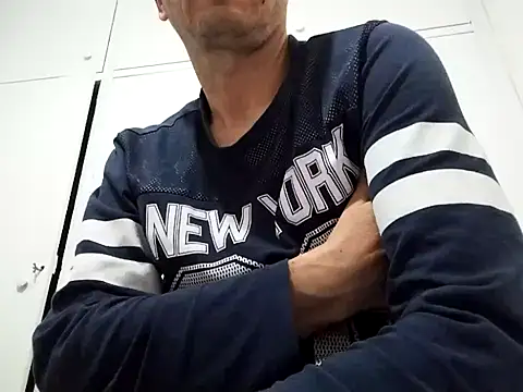 Snapshot of kopgelhadi chatting on December 4, 2024, 8:51 pm kopgelhadi online show from December 4, 2024, 8:51 pm