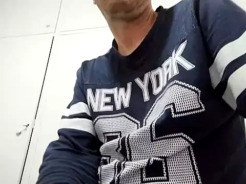 Snapshot of kopgelhadi chatting on January 16, 2025, 8:25 pm kopgelhadi online show from January 16, 2025, 8:25 pm