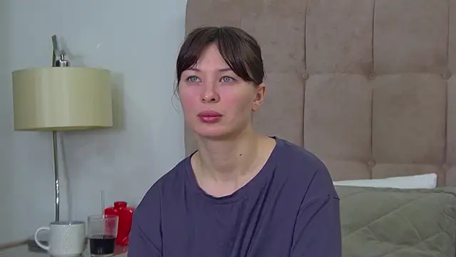 AlexandraBloom online show from March 9, 2026, 6:23 pm