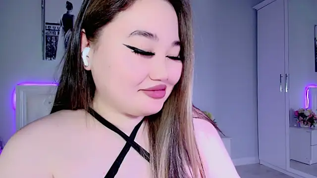 Snapshot of amina_moonlightt chatting on December 21, 2024, 6:30 am amina moonlightt online show from December 21, 2024, 6:30 am