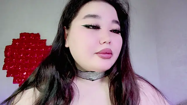 Snapshot of amina_moonlightt chatting on February 18, 2025, 3:21 am amina moonlightt online show from February 18, 2025, 3:21 am