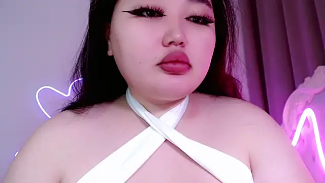 Snapshot of amina_moonlightt chatting on September 27, 2025, 1:54 am amina moonlightt online show from September 27, 2025, 1:54 am