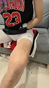 kimkim123123 online show from February 27, 2025, 10:26 am