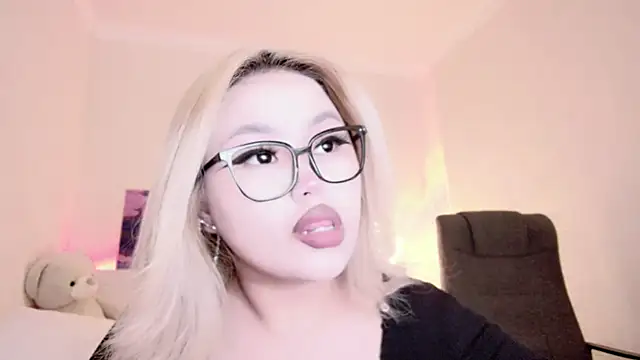 amelia sunlight online show from December 19, 2024, 1:07 am