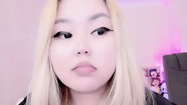 amelia sunlight online show from February 6, 2025, 7:35 am