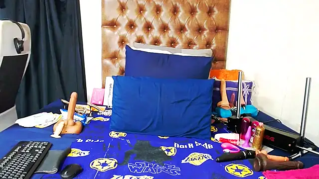 Hotxbums22 online show from February 22, 2026, 7:45 pm