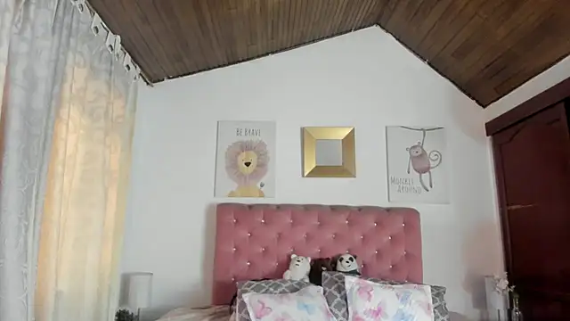 CelessteRedds online show from October 7, 2025, 11:29 am