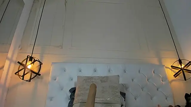 Slut Milf  online show from February 4, 2025, 1:45 am