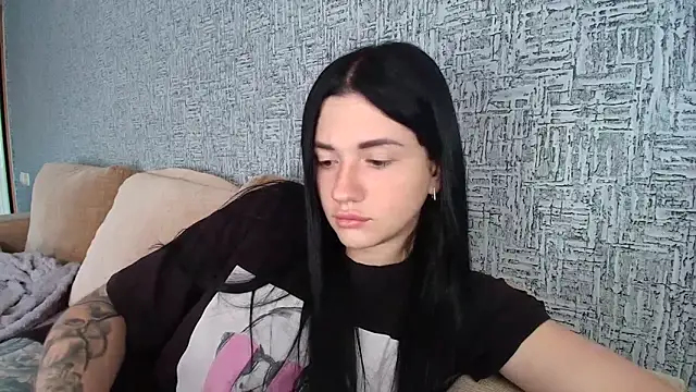 Snapshot of Liana_diva chatting on June 9, 2026, 2:06 pm Liana diva online show from June 9, 2026, 2:06 pm