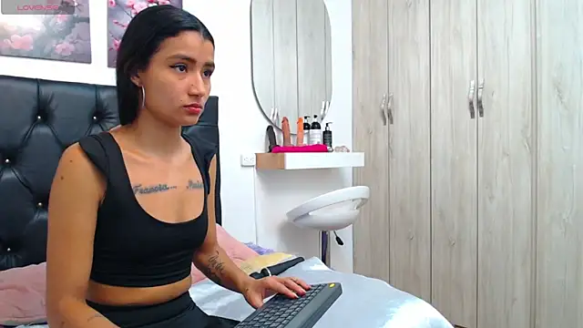 Snapshot of conni_f00x chatting on March 29, 2026, 7:25 pm conni f00x online show from March 29, 2026, 7:25 pm