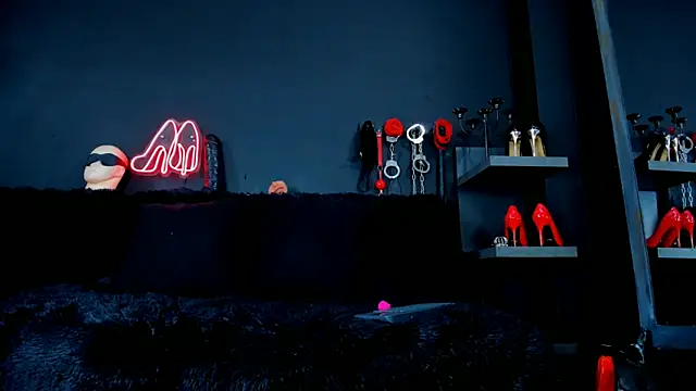 Snapshot of DelaneyStone chatting on September 19, 2025, 3:56 pm DelaneyStone online show from September 19, 2025, 3:56 pm