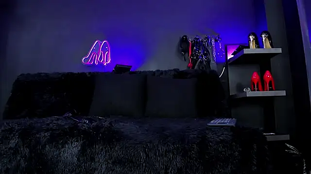 Snapshot of DelaneyStone chatting on November 4, 2025, 12:21 am DelaneyStone online show from November 4, 2025, 12:21 am