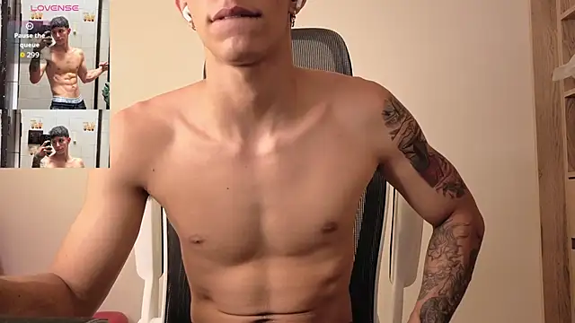 Snapshot of Cristopher23_ chatting on September 30, 2025, 4:12 pm Cristopher23 online show from September 30, 2025, 4:12 pm