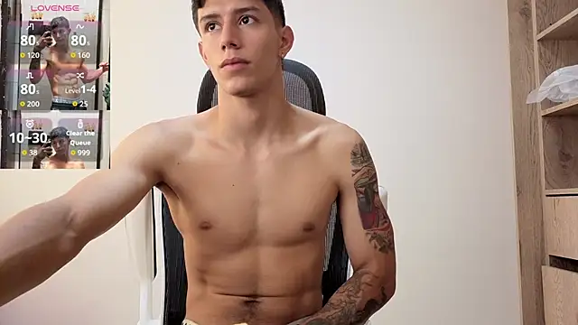 Snapshot of Cristopher23_ chatting on October 8, 2025, 3:09 pm Cristopher23 online show from October 8, 2025, 3:09 pm