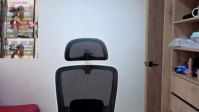 Snapshot of Cristopher23_ chatting on October 11, 2025, 1:53 pm Cristopher23 online show from October 11, 2025, 1:53 pm