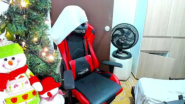 Snapshot of Calihotcaliente277 chatting on December 23, 2024, 11:28 pm Calihotcaliente277 online show from December 23, 2024, 11:28 pm