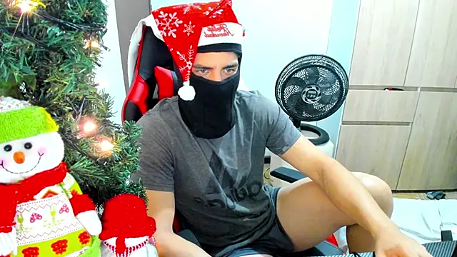 Snapshot of Calihotcaliente277 chatting on December 30, 2024, 7:21 pm Calihotcaliente277 online show from December 30, 2024, 7:21 pm