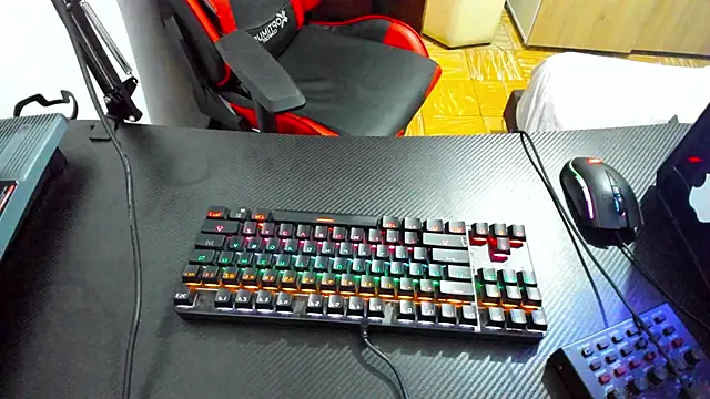 Snapshot of Calihotcaliente277 chatting on February 5, 2025, 1:00 pm Calihotcaliente277 online show from February 5, 2025, 1:00 pm