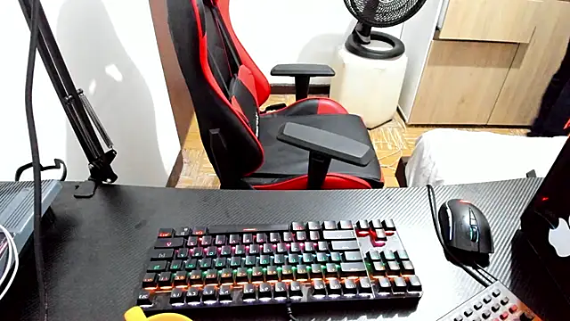 Snapshot of Calihotcaliente277 chatting on February 12, 2025, 10:35 am Calihotcaliente277 online show from February 12, 2025, 10:35 am