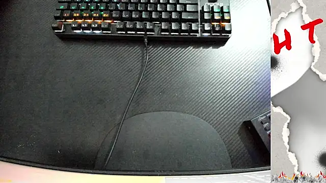 Snapshot of Calihotcaliente277 chatting on September 23, 2025, 11:35 am Calihotcaliente277 online show from September 23, 2025, 11:35 am